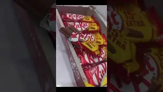 KitKat Chocolate 🍫   #KitKat #fa9la  #Unboxing #Yummy #SweetTreat #SnackTime #ChocolateLover