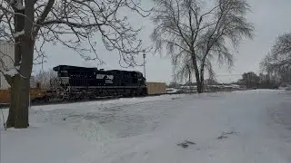 NS 256 with NS 4851 DPU passes La Porte