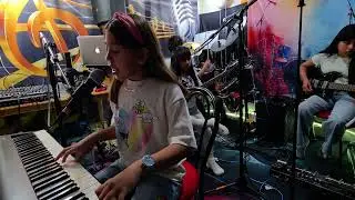 Cover - Violeta Rios & Mei J Music -  Hotel California.