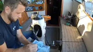 Парусная лодка Snowbird Ep 6 Hallberg Rassy Rasmus 35, различные системы управления лодкой и многое другое.