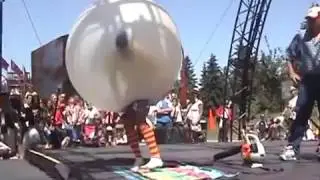 World Record Balloon Stunt Show &ndash; RMAF 2016 Showcase