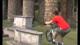 Echo/Zoo ? | Clips | Bike Trials