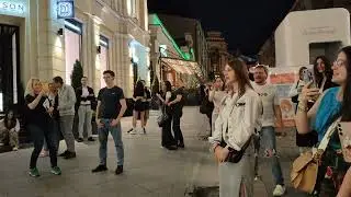 Баста - Сансара - Василий Вакуленко - #знаменитую песню спел на улице Кузнецкий Мост Евгений Корк