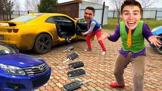 Motorcyclist Helps Police Push Camaro and Accidentally Starts Race Funny Video
