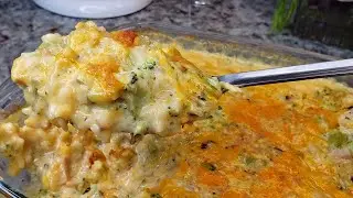 BROCCOLI CHEESE RICE CASSEROLE | Creamy Broccoli Cheese Rice Casserole Recipe