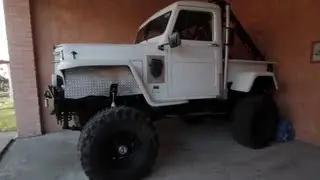 Armed Guards & Vintage Porsches: El Salvador Part 1 of 3 - /LIVE AND LET DRIVE