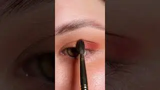 Warm Bronzed Eye Look Using the 'Rock On' Trio