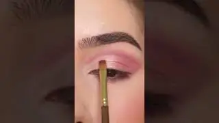Pink eyeshadow look @ColourPop Cosmetics smoke n&rsquo; roses palette @morpheofficial eye brushes