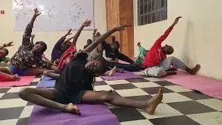 QUICK deep stretch ,YOGA 4-FOUR mins ,ALL Ages , SAFE for pregnant ladies.Enjoy! FOR your wellness