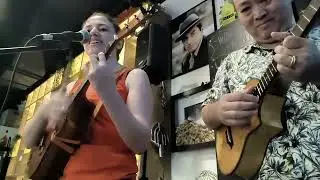 万水千山总是情 Wan Shui Qian Shan Zong Shi Qing (Liza Wang 汪明荃) - Flore Vocal & Ukulele, Daniel Purnomo