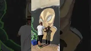 Vamos graffiti wall letters al&iacute;en bro from the outer space,es bien, bueno,es raro,pero palante..seee