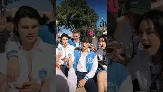 Невозможное рукопожатие 😱