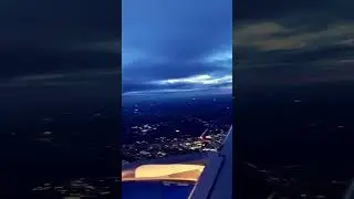 Austin Texas Skyline at sunset 💛🙂( Porch&aacute; Travels Vlog) Overcast evening on a JetBlue plane