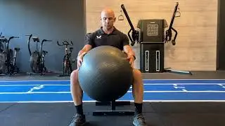 Aductor sentado conc&eacute;ntrico - exc&eacute;ntrico con pelota