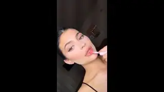 *NEW* KYLIE♥️ HIGH GLOSS SWATCHES 💄 INSTAGRAM STORY