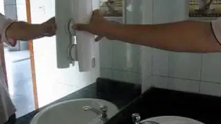 SuntekStore.com Hands Free Toothpaste Dispenser.flv