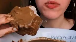 @onebitechannel5423 chalk claypaste cruncheating#crunchy#wetchalk #asmrsounds#chalkasmr #drychalk