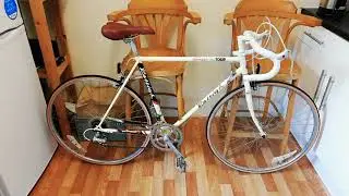 Vintage Raleigh Kellogg's Pro Tour road bike turned into a flat bar hybrid