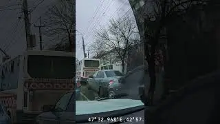 ДТП на ровном месте &hellip; будьте аккуратнее #деньвтакси #automobile