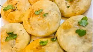 Banarasi moong daal kachori recipe❤️ #shortsfeed #shorts #trending #food #indianfood 