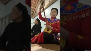 Bà then Giang làm lễ sáng mùng 10/11