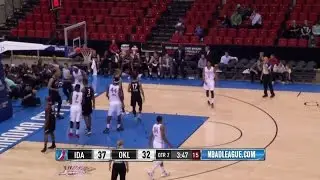 Jeff Ayres with 4 Blocks against the Blue