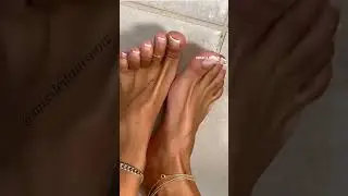#FootGoddess #FeetOfTheDay  #BeautifulFeet #InstaFeet  #FeetContent #FootModel  #FootQueen #cutecat
