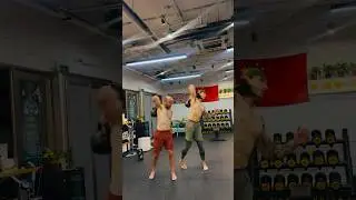 Favourite kettlebell flow - mill, lunge snatch, side swing 🔥 #kettlebell #strengthtraining