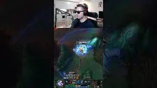 BLITZCRANK HOOK BROKE MY PC 💀  #leagueoflegends #leagueoflegendsmemes #riotgames