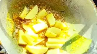 ইলিশ মাছ দিয়ে আলু, বেগুন আর টমেটোর ঝোল। #cooking #recipe #food 