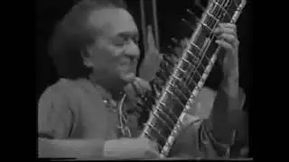 Raga Charukauns/Raga Charukeshi - Ravi Shankar and Subhendra Shankar
