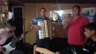 Los Hermanos Venegas - No Quiero M&aacute;s Volver Atr&aacute;s #desdecasa