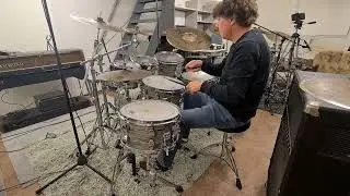 Drumming along a classic rock track by Melissa Etheridge 'Bring me some water' - Premier drums