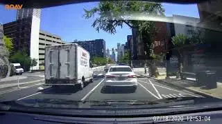 Chestnut Street - Using bus zones as a passing lane