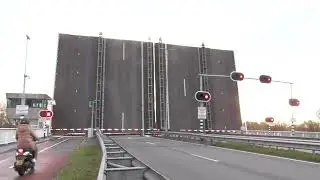 Brugopening Wantijbrug Dordrecht Basculebrug/ Basculebridge/ Pont Basculant/ Klappbrücke