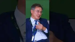 Сэр Крис Хоун на саммите Money Maze Allocator Summit, посвященном филантропии и целеустремленности.
