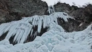 A frozen Waterfall #ice #mountains #cinematic #viral #nationalpark #hohetauern 