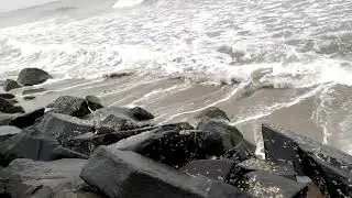 Sea waves 🌊 at Pondicherry