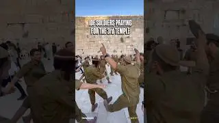 IDF Soldiers DANCING at the Western Wall. #israel