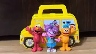 Sesame Street: Elmo, Abby Cadabby & Rudy Sings Wiggly Wiggly Christmas