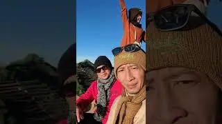sunrise dibukit sikunir Dieng wonosobo #dieng #diengjawatengah #exploredieng #wonosobohits #sunrise