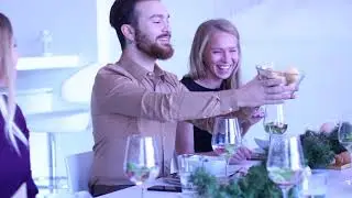 Ulms Fashionistas feiern Pre-Christmas Dinner mit Settele Sp&auml;tzle