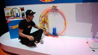 Toy Fair 2014 ~ Mattel Hot Wheels Builder Stunt Assortment & Super Loop Chase Race Track Set