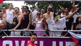 CSD 2013 in Berlin - der russische Wagen