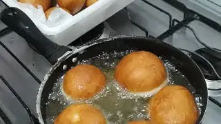 Mini Sonho recheado de Goiabada | Nutella