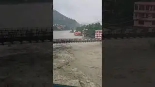 Rain😱 Beas river Mandi Himachal Pradesh #rain #river