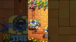 FUNNY CLASH ROYALE GLITCH😂 #clashroyale #shorts