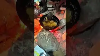 సంక్రాంతి అయిపోయాక రాత్రి 1 గంటకి పిండి వంటల సందడి! మా ఇంట్లో పండగ ఇంకా తగ్గలేదు 😋🔥#shorts #viral