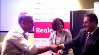 Том Панос берёт интервью у Маноса и Марии Финдикакис &mdash; Review Real Estate Partners (полное)