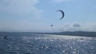 Kitesurf au large de la Prom &agrave; Nice 